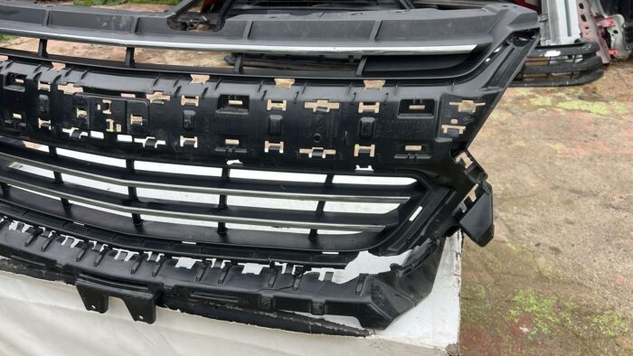 MASCARA CHEVROLET COLORADO (18-21) - Imagen 4