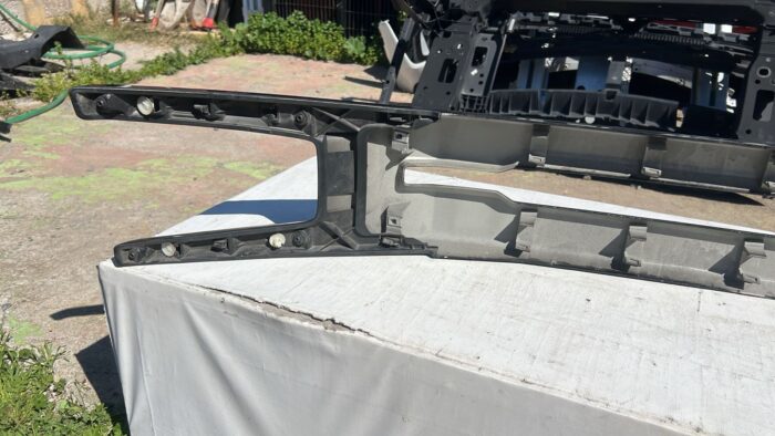 MOLDURA MASCARA CHEVROLET SILVERADO (20-21) - Imagen 5