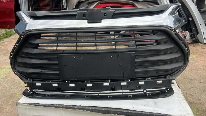 MASCARA CHEVROLET TRACKER (20-23)