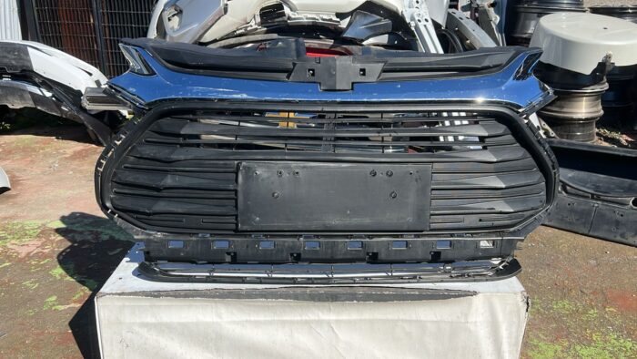 MASCARA CHEVROLET TRACKER (20-23)