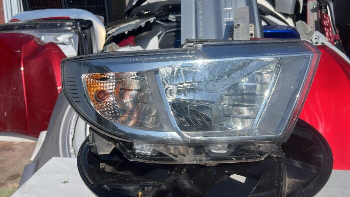 OPTICO DERECHO CHEVROLET N400 (20-23)