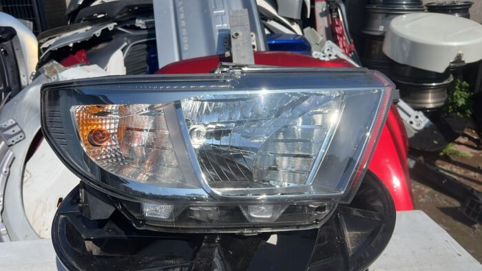 OPTICO DERECHO CHEVROLET N400 (20-23)