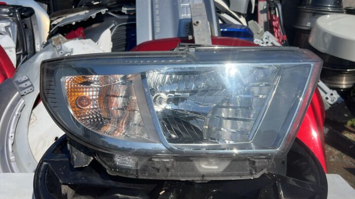 OPTICO DERECHO CHEVROLET N400 (20-23)