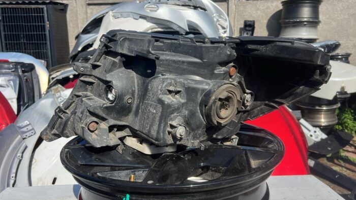 OPTICO DERECHO NISSAN NP300 (15-18) - Imagen 4