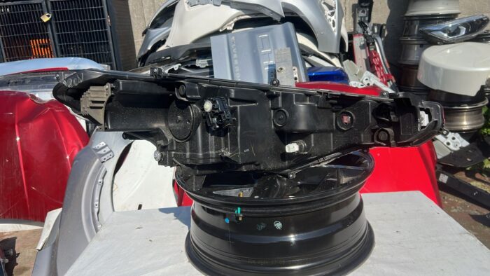 OPTICO IZQUIERDO TOYOTA COROLLA CROSS (22-24) - Imagen 4