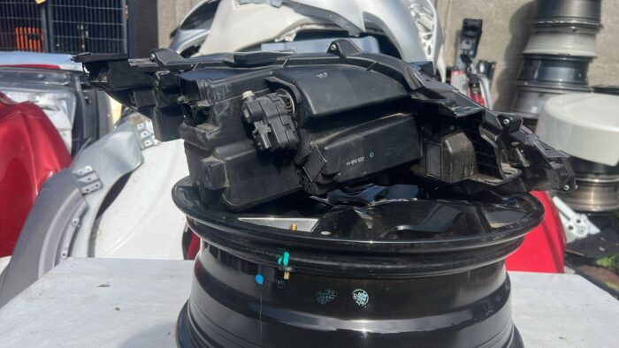 OPTICO IZQUIERDO TOYOTA YARIS E (24-26) - Imagen 4