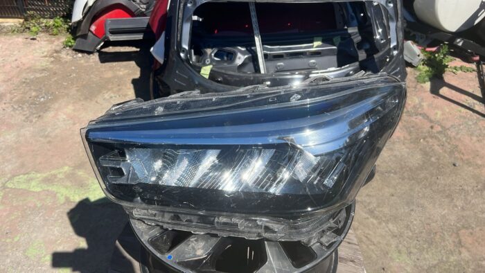 OPTICO IZQUIERDO TOYOTA RAIZE (22-25) - Imagen 2
