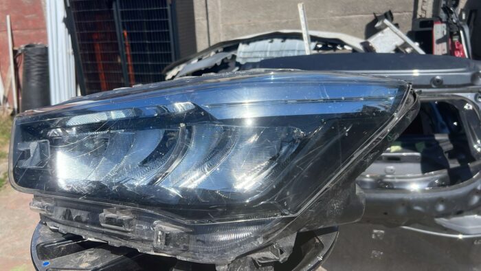 OPTICO IZQUIERDO TOYOTA RAIZE (22-25) - Imagen 3
