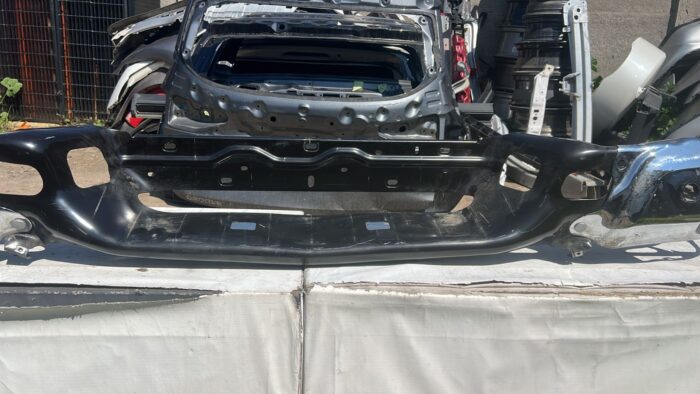 PARACHOQUE TRASERO CHEVROLET COLORADO (25-26) - Imagen 4