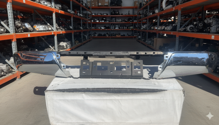 PARACHOQUE TRASERO NISSAN NP300 (15-18)