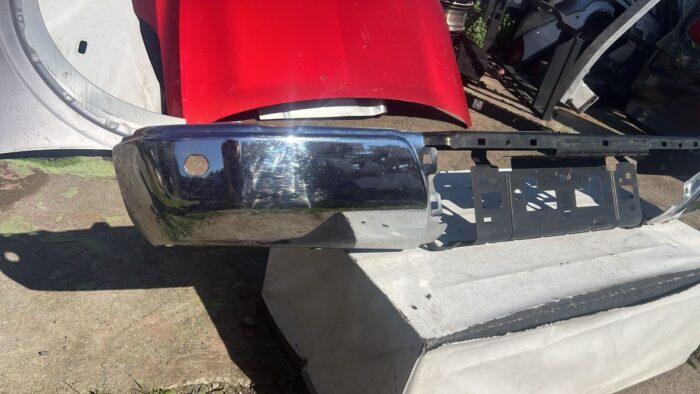 PARACHOQUE TRASERO NISSAN NP300 (15-18) - Imagen 2