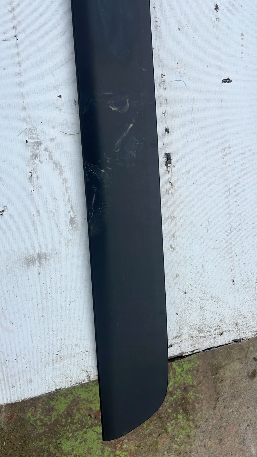 MOLDURA PORTALON TOYOTA RAV4 (19-24) - Image 3