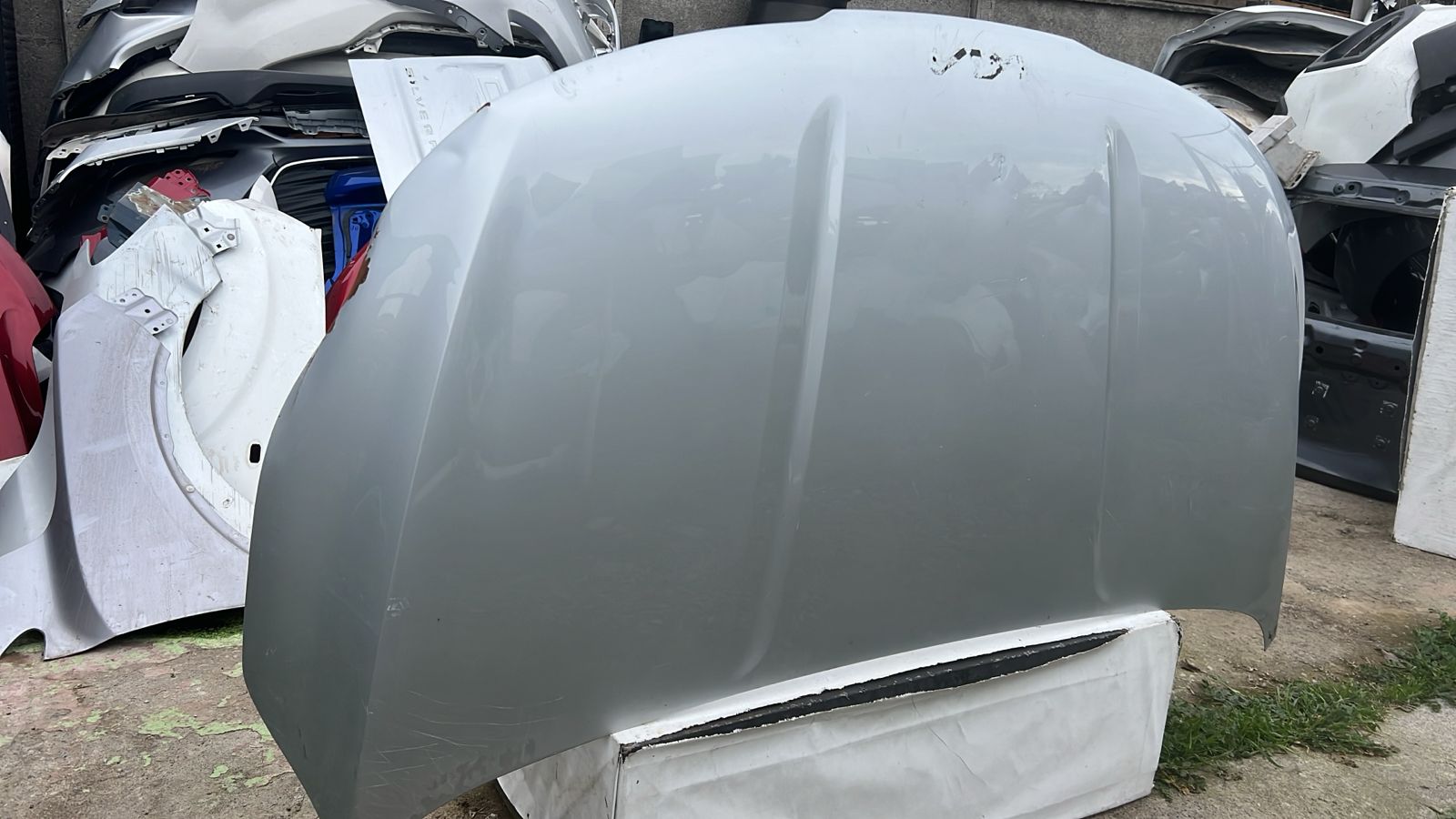 CAPOT KIA CARNIVAL (21-25) - Image 2