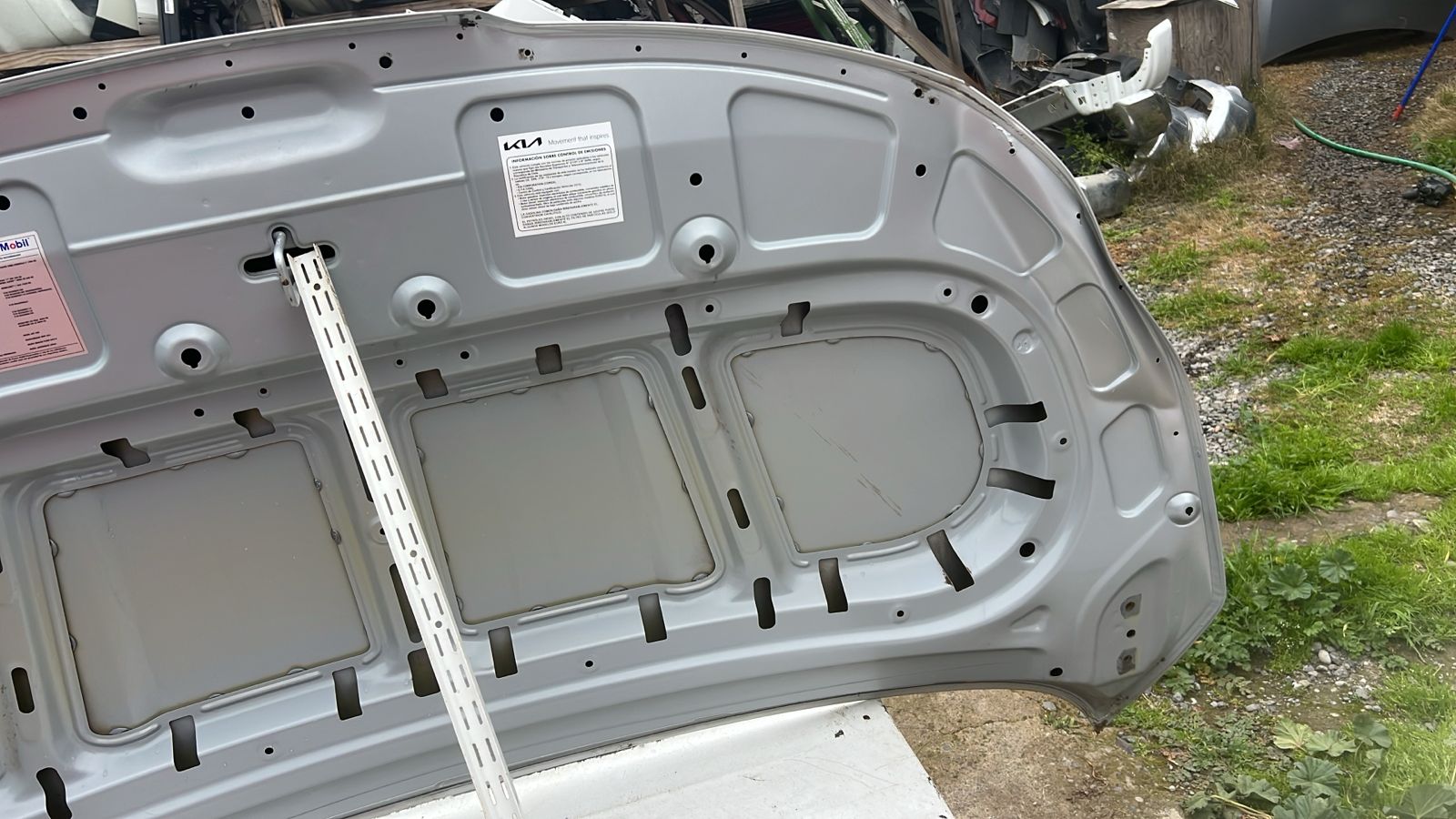 CAPOT KIA CARNIVAL (21-25) - Image 7