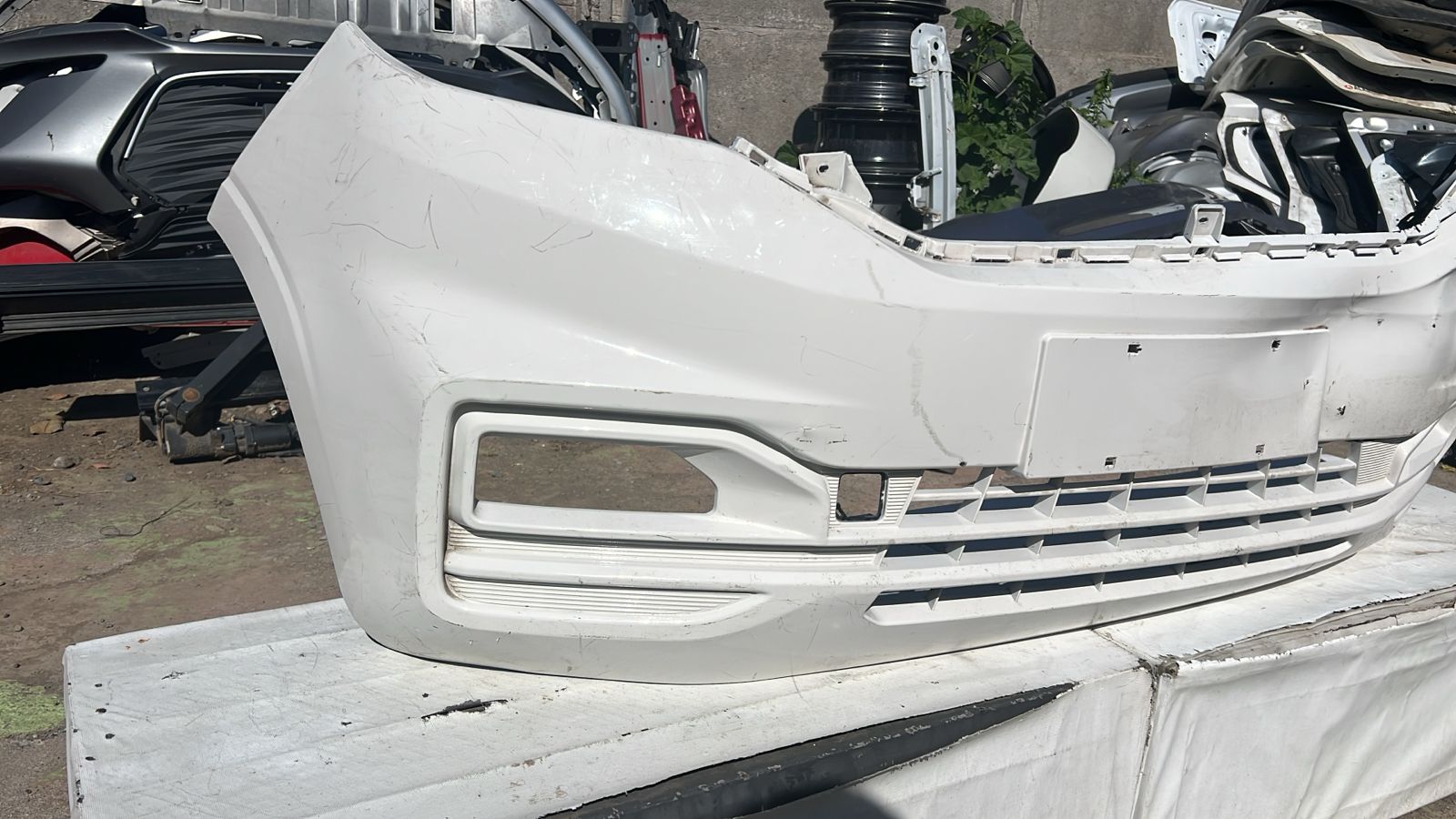 PARACHOQUE DELANTERO CHEVROLET N400 (20-22) - Image 2
