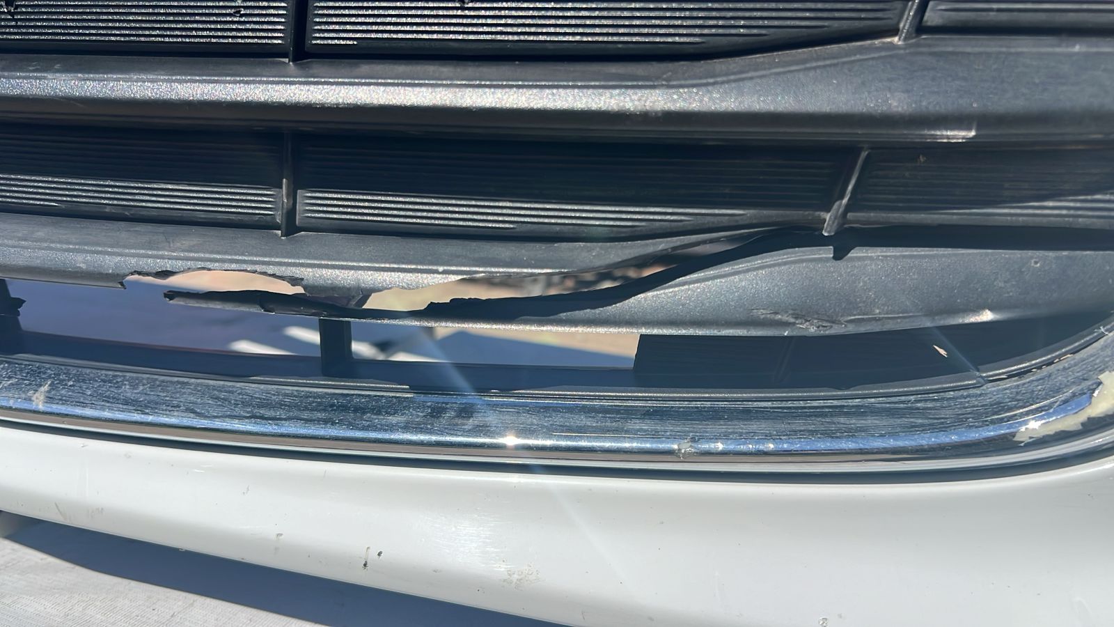 PARACHOQUE DELANTERO CHEVROLET TRACKER (17-20) - Image 5