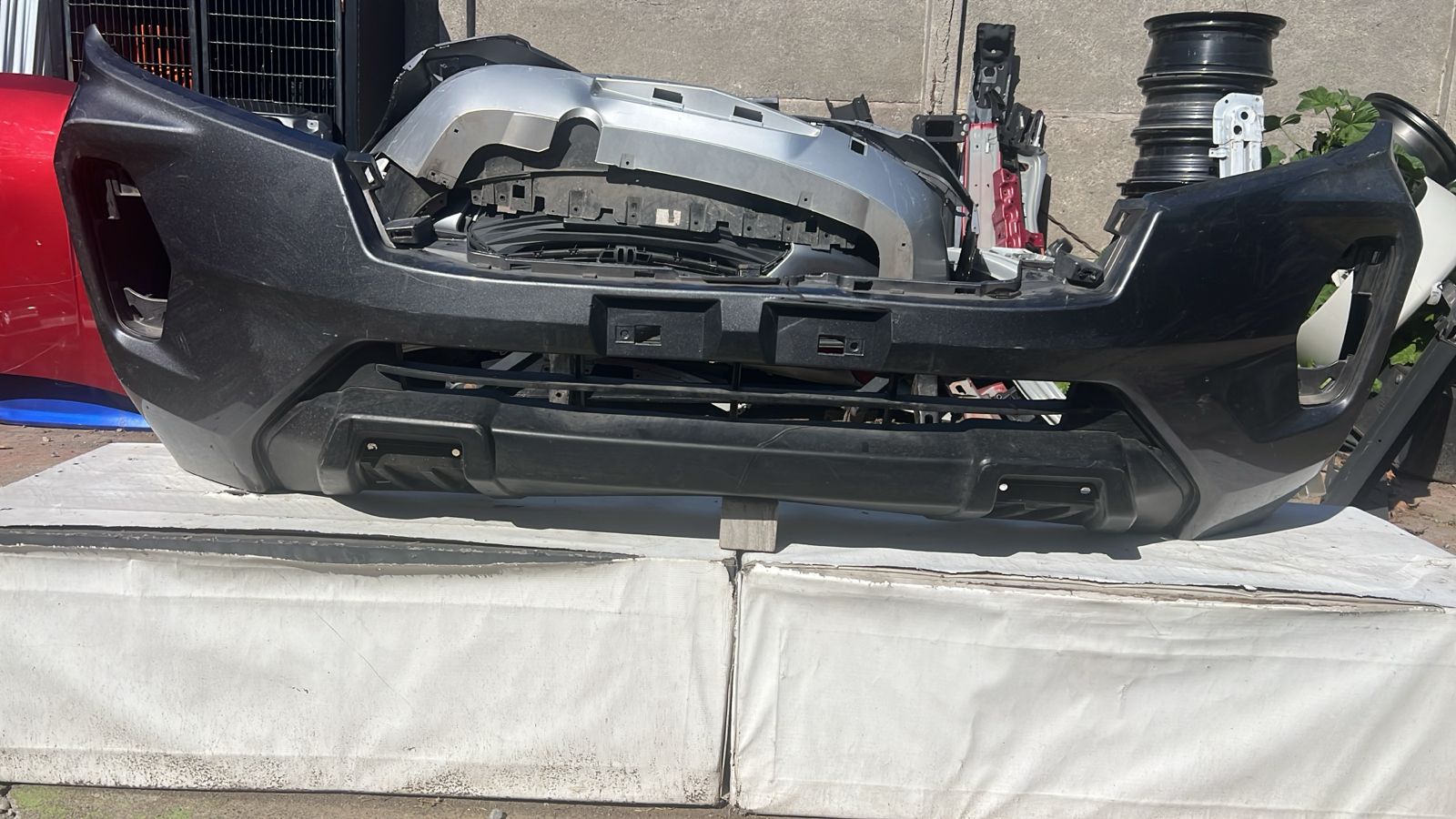 PARACHOQUE DELANTERO NISSAN NAVARA (21-23)