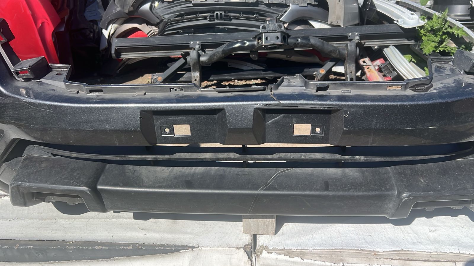 PARACHOQUE DELANTERO NISSAN NAVARA (21-23) - Image 3