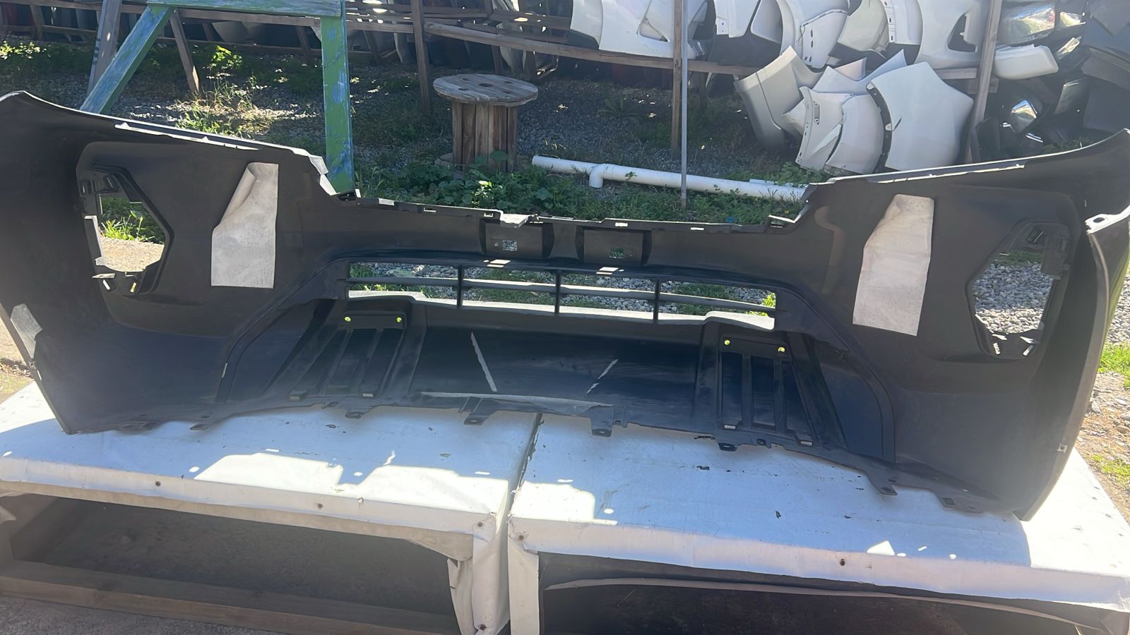 PARACHOQUE DELANTERO NISSAN NAVARA (21-23) - Image 6