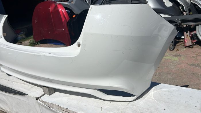 PARACHOQUE TRASERO TOYOTA YARIS SPORT (18-22) - Image 5
