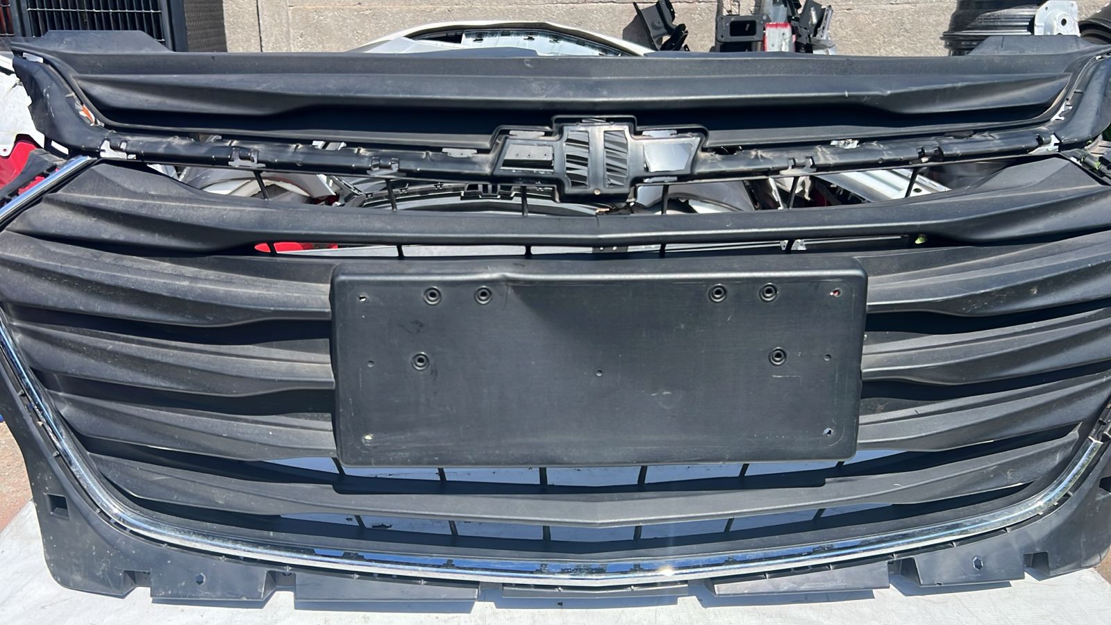 MASCARA CHEVROLET ONIX SEDAN (20-24) - Image 3