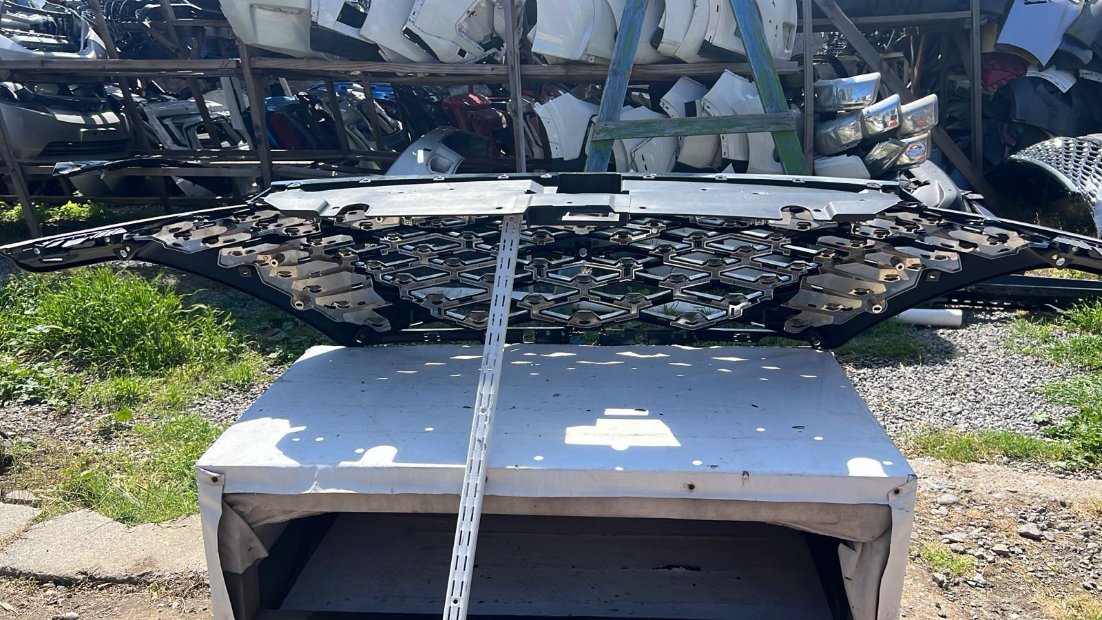 MASCARA OMODA C5 (24-25) - Imagen 7