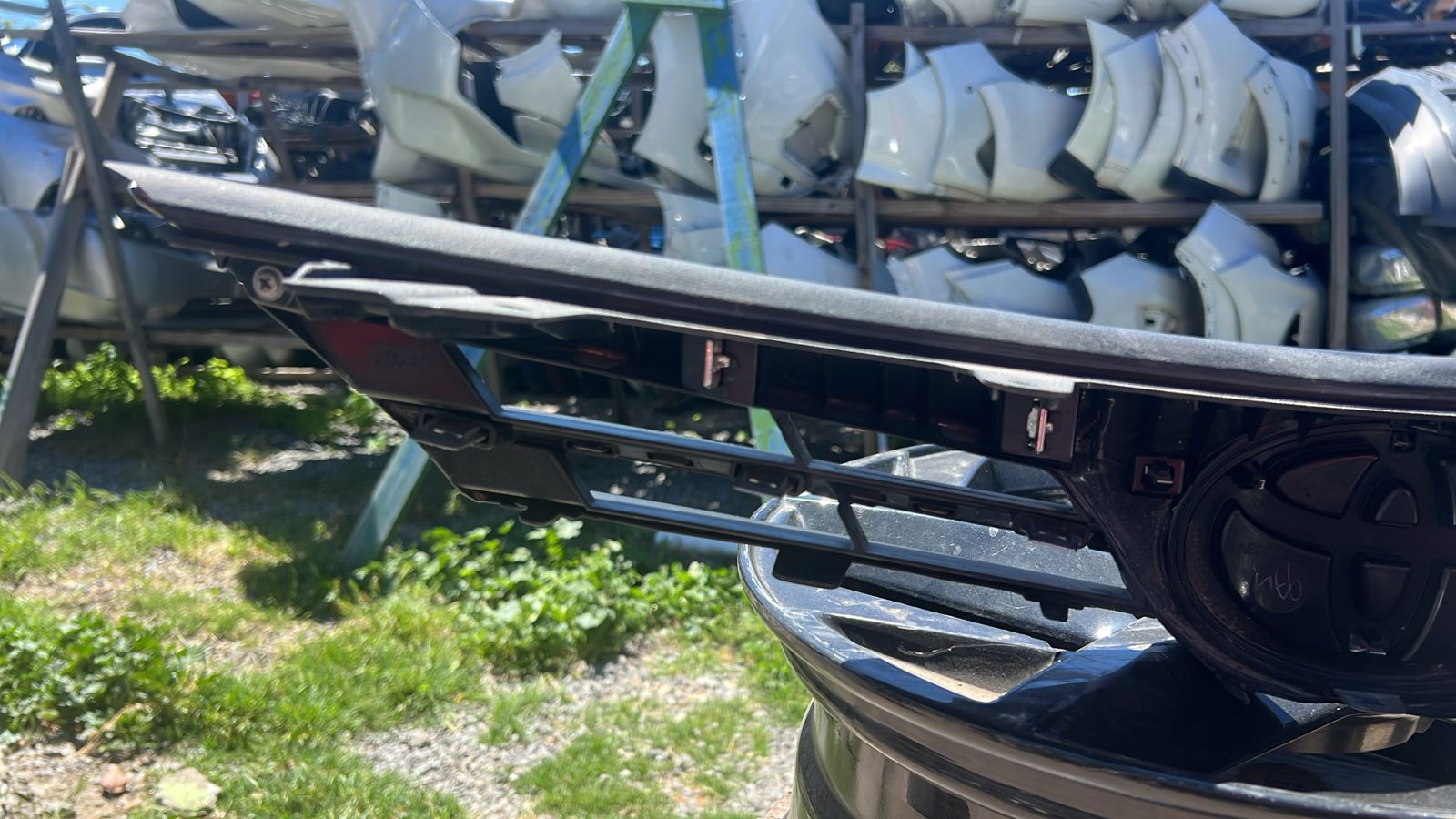 MASCARA TOYOTA COROLLA (18-20) - Image 6