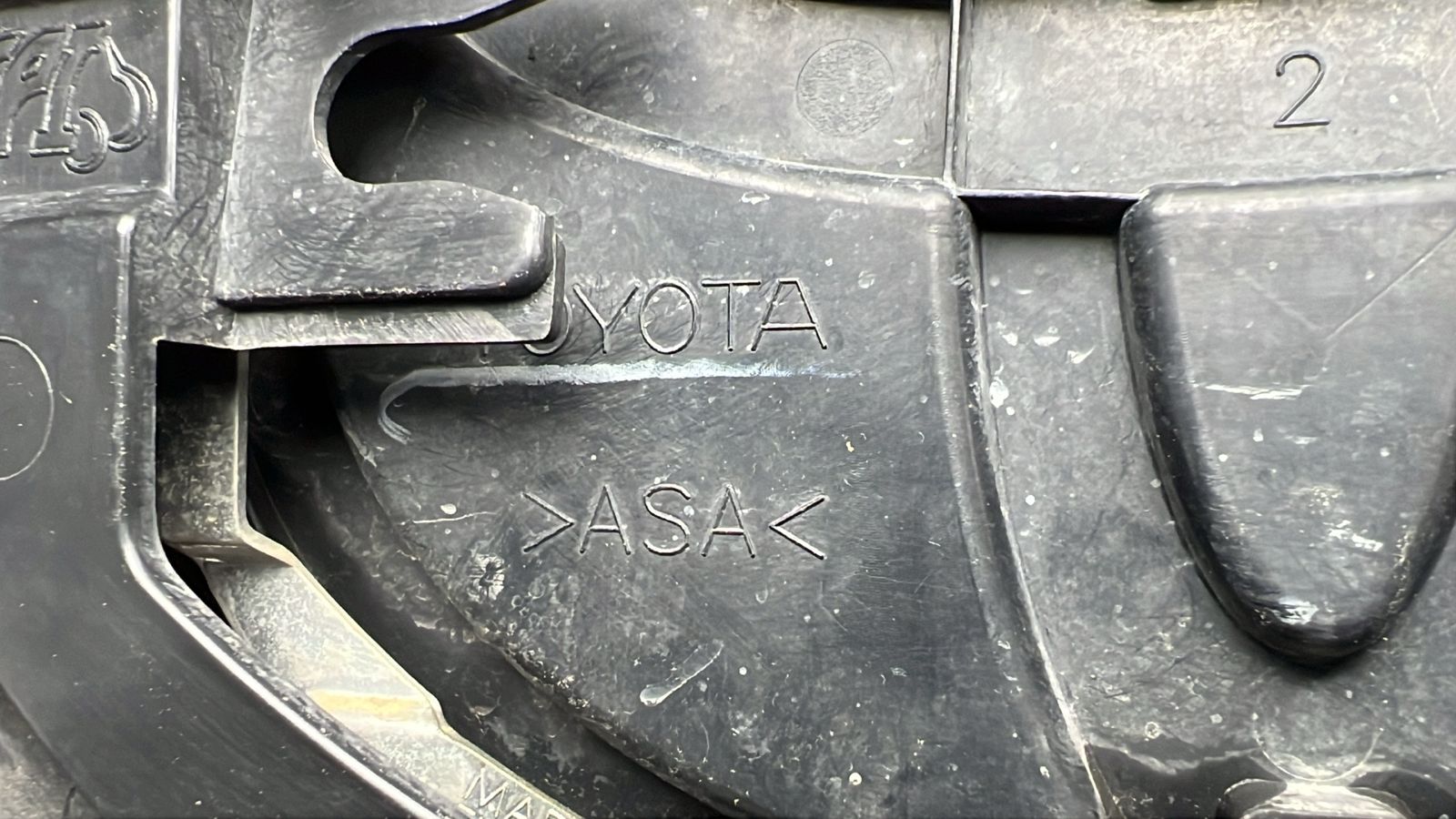 MASCARA TOYOTA HILUX (20-22) - Image 7