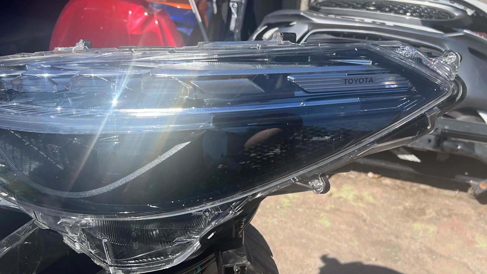 OPTICO IZQUIERDO TOYOTA COROLLA CROSS (25-26) - Image 3