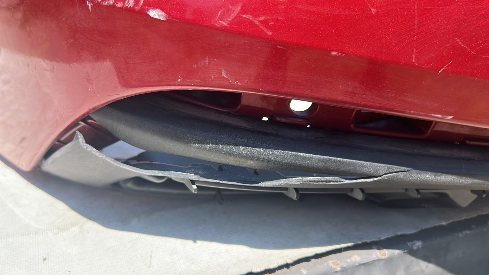 PARACHOQUE TRASERO CHEVROLET SAIL (23-25) - Imagen 3