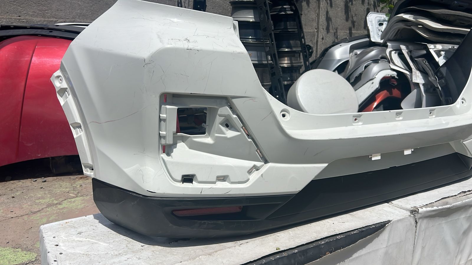 PARACHOQUE TRASERO TOYOTA RAIZE (22-24) - Imagen 2