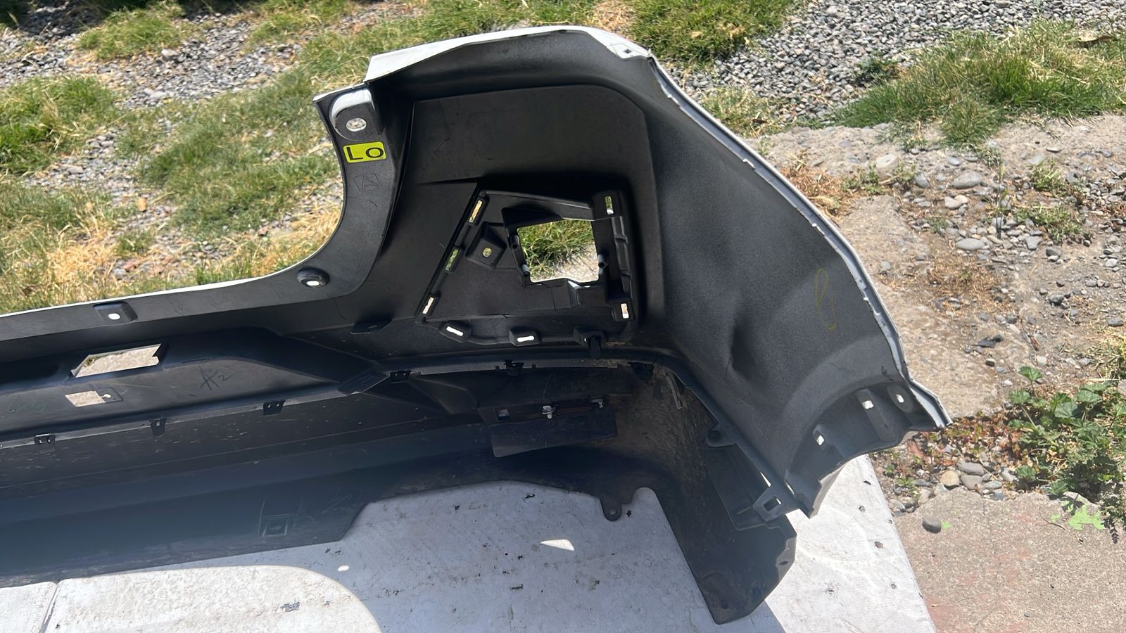 PARACHOQUE TRASERO TOYOTA RAIZE (22-24) - Imagen 9