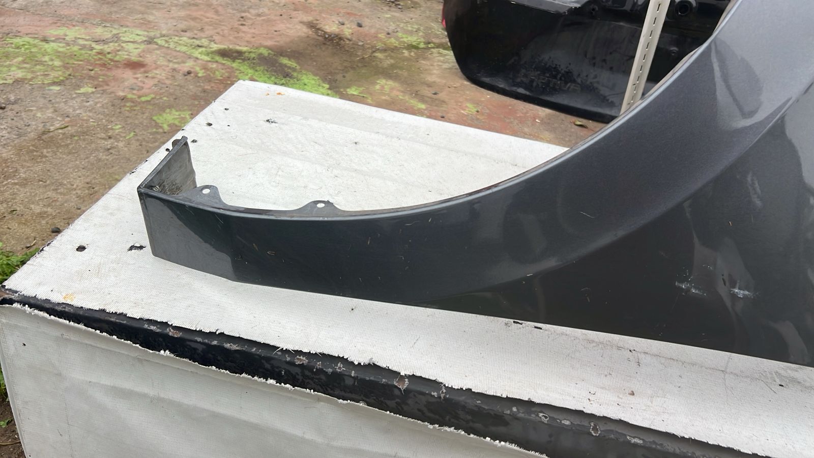 TAPABARRO IZQUIERDO CHEVROLET SAIL (24-25) - Imagen 4