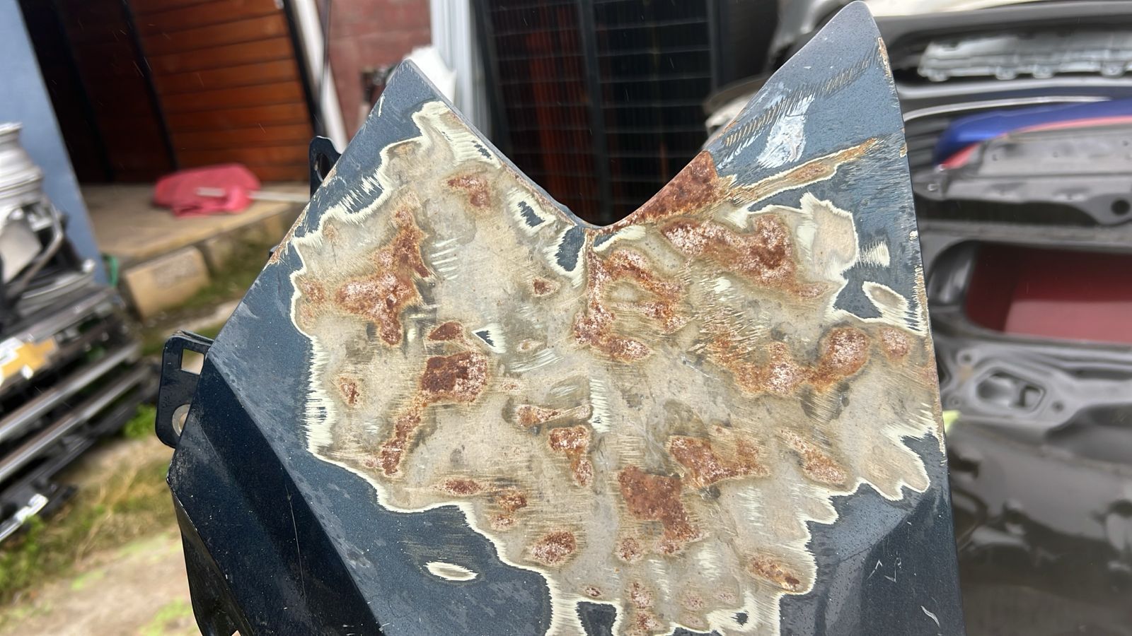 TAPABARRO IZQUIERDO KIA SPORTAGE (22-25) - Imagen 3