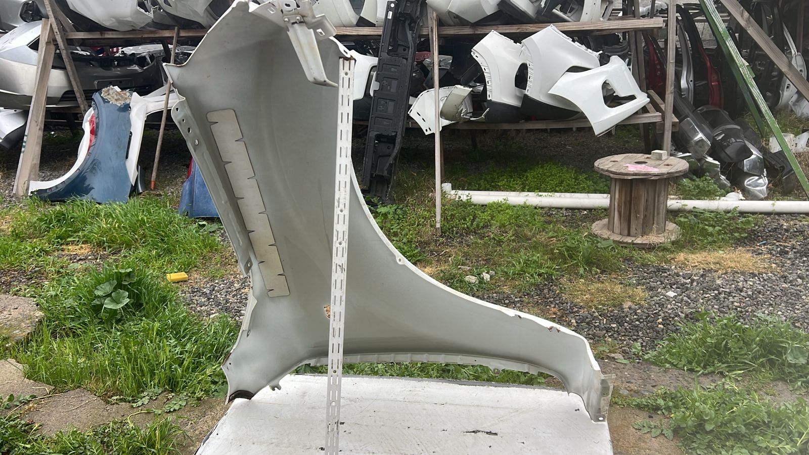 TAPABARRO IZQUIERDO NISSAN NP300 (15-21) - Imagen 6