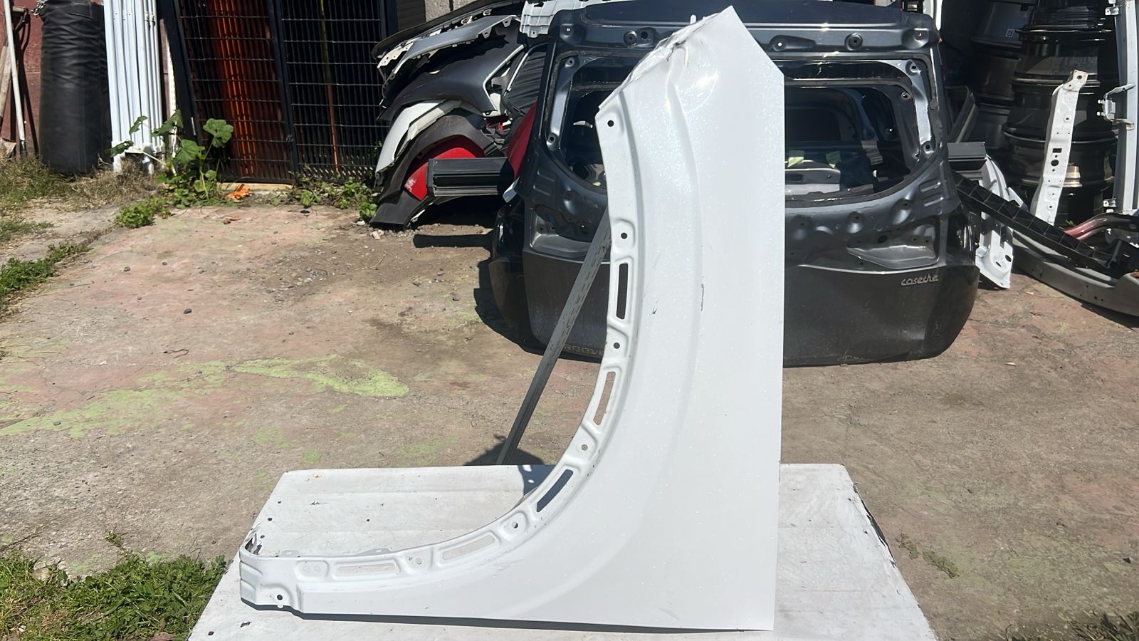 TAPABARRO IZQUIERDO OMODA C5 E5 (24-25)