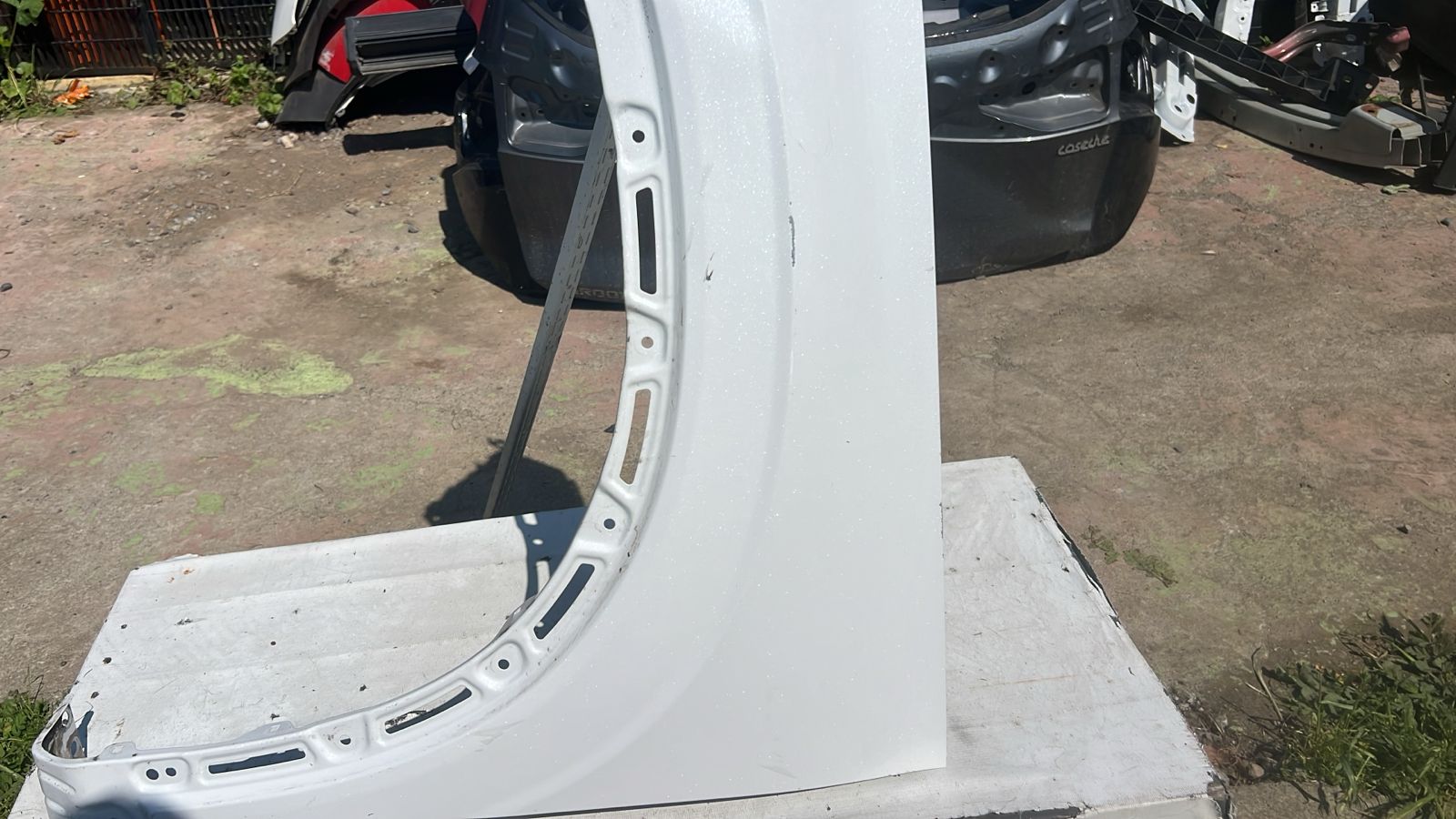 TAPABARRO IZQUIERDO OMODA C5 E5 (24-25) - Imagen 3