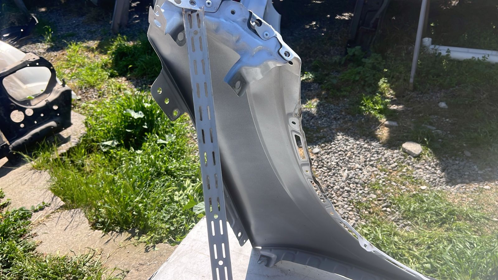 TAPABARRO IZQUIERDO OMODA C5 E5 (24-25) - Imagen 5