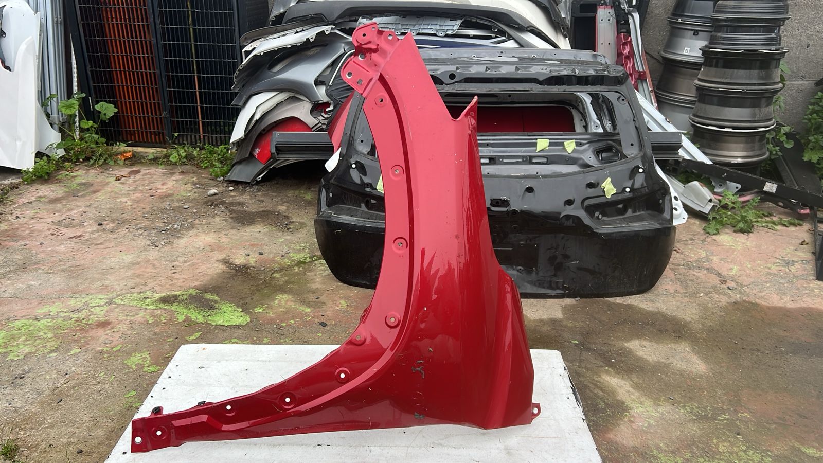 TAPABARRO IZQUIERDO TOYOTA COROLLA CROSS (22-24)