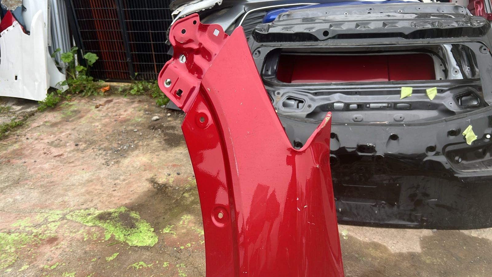 TAPABARRO IZQUIERDO TOYOTA COROLLA CROSS (22-24) - Imagen 2