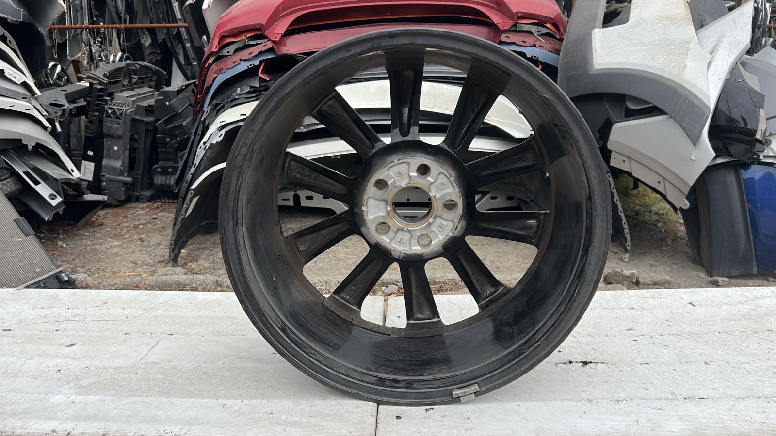 LLANTA TOYOTA COROLLA CROSS (22-24) - Imagen 3