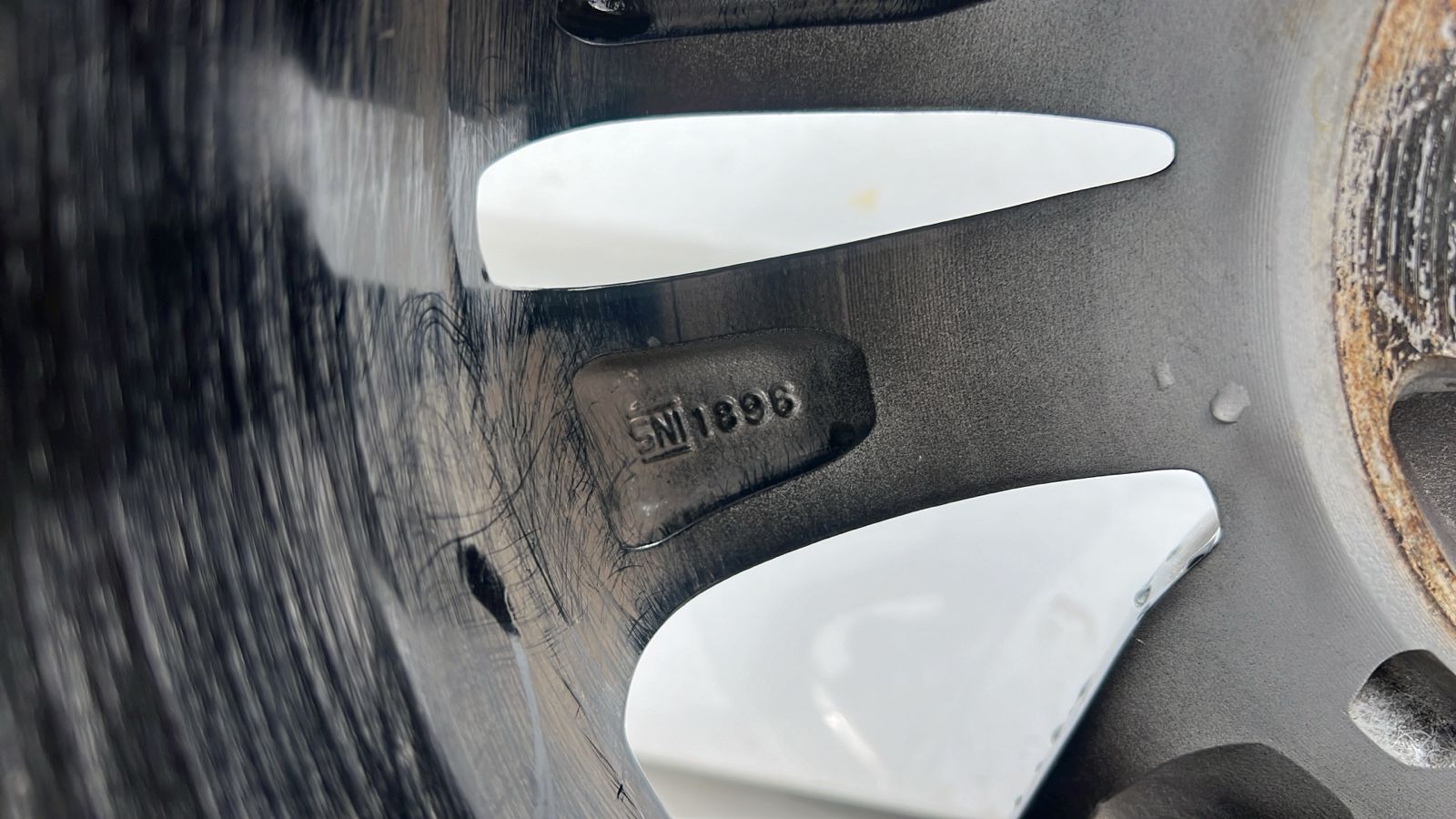 LLANTA TOYOTA RUSH (20-23) - Imagen 6