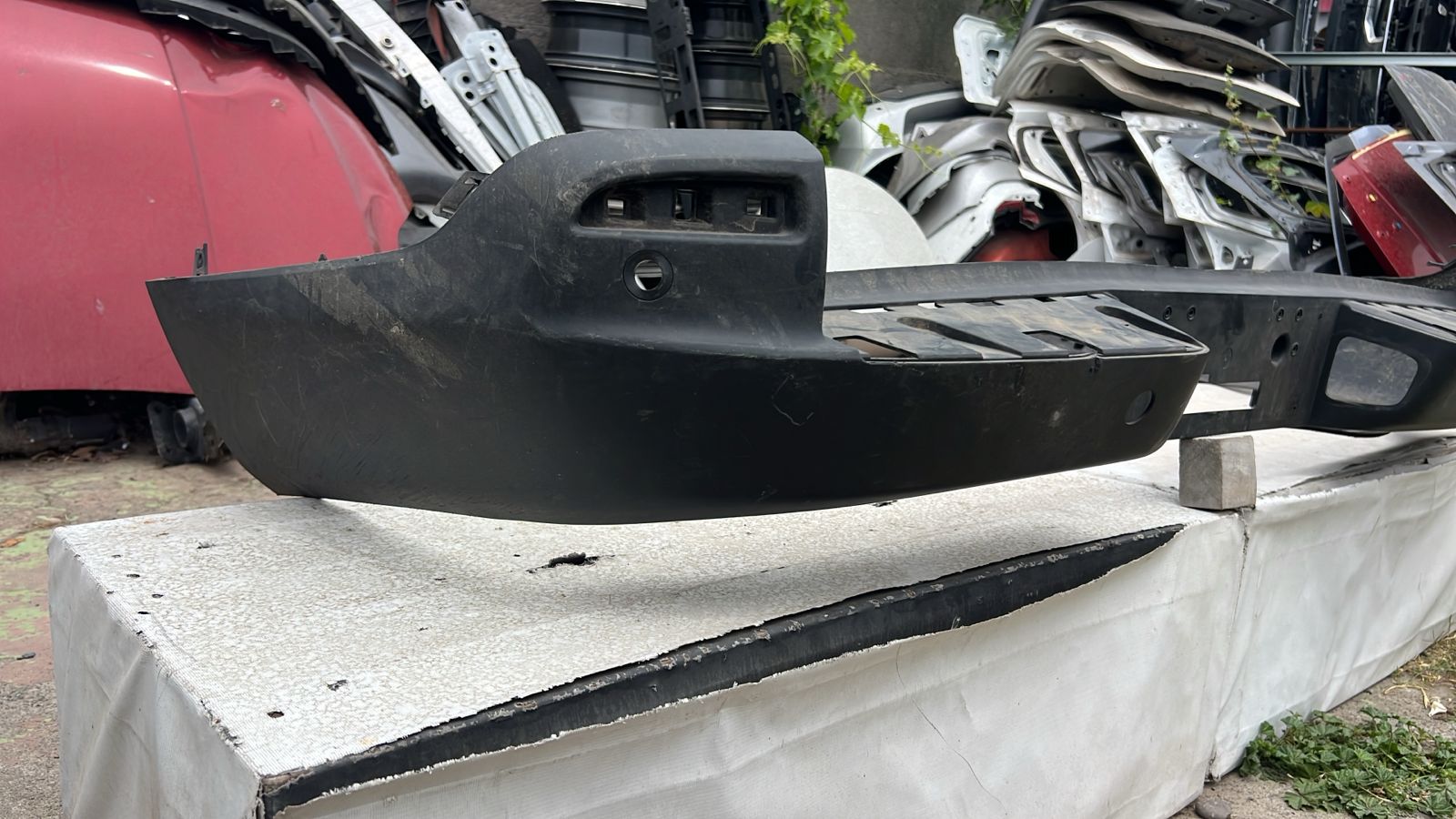 PARACHOQUE TRASERO CHEVROLET MONTANA (23-25) - Imagen 2