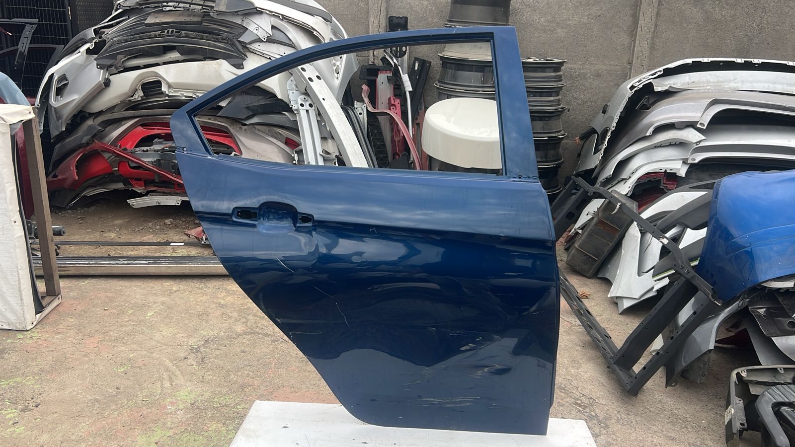 PUERTA TRASERA DERECHA CHEVROLET SAIL (16-22)