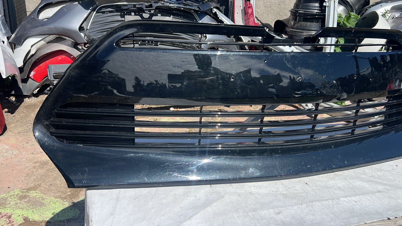 REJILLA PARACHOQUE DELANTERO TOYOTA COROLLA (16-18) - Imagen 2