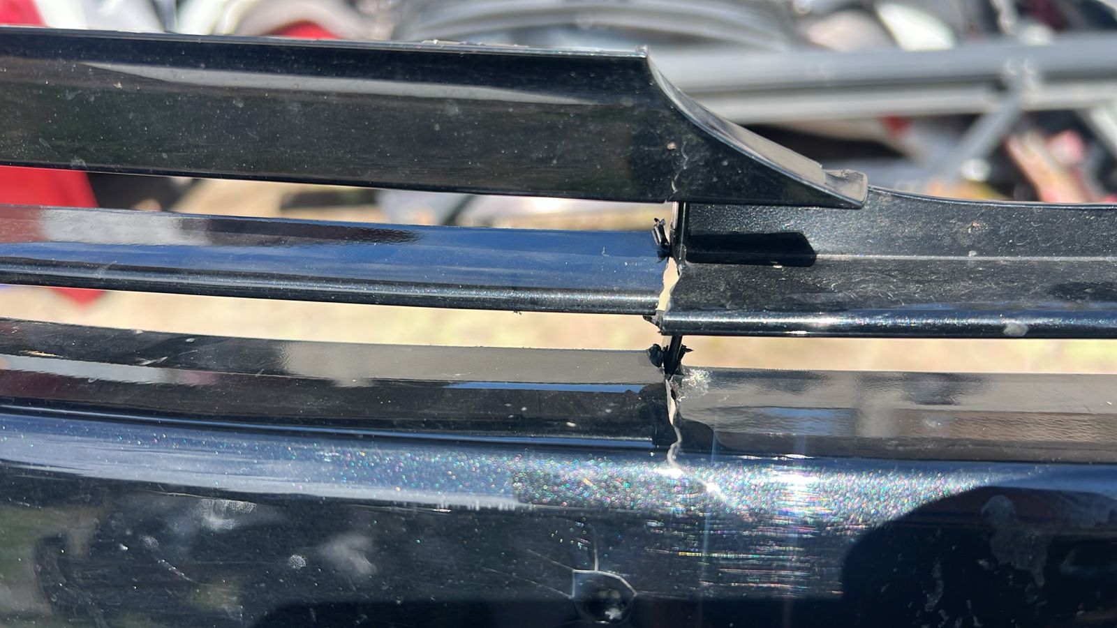 REJILLA PARACHOQUE DELANTERO TOYOTA COROLLA (16-18) - Imagen 4