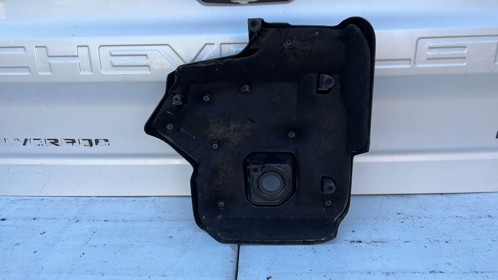 TAPA MOTOR CHEVROLET COLORADO TRAILBLAZER (18-23) - Imagen 4