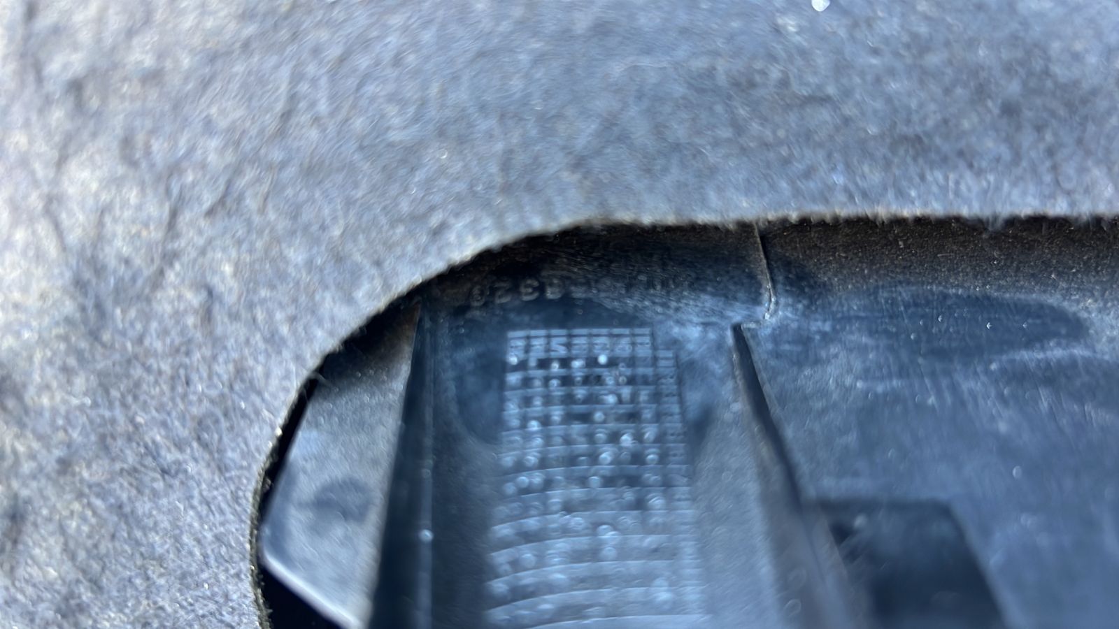 TAPA MOTOR CHEVROLET COLORADO TRAILBLAZER (18-23) - Imagen 5