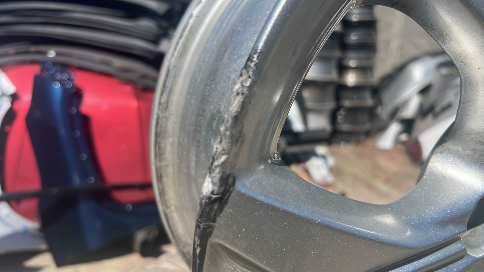 LLANTA CHEVROLET ONIX SEDAN (20-24) - Imagen 4