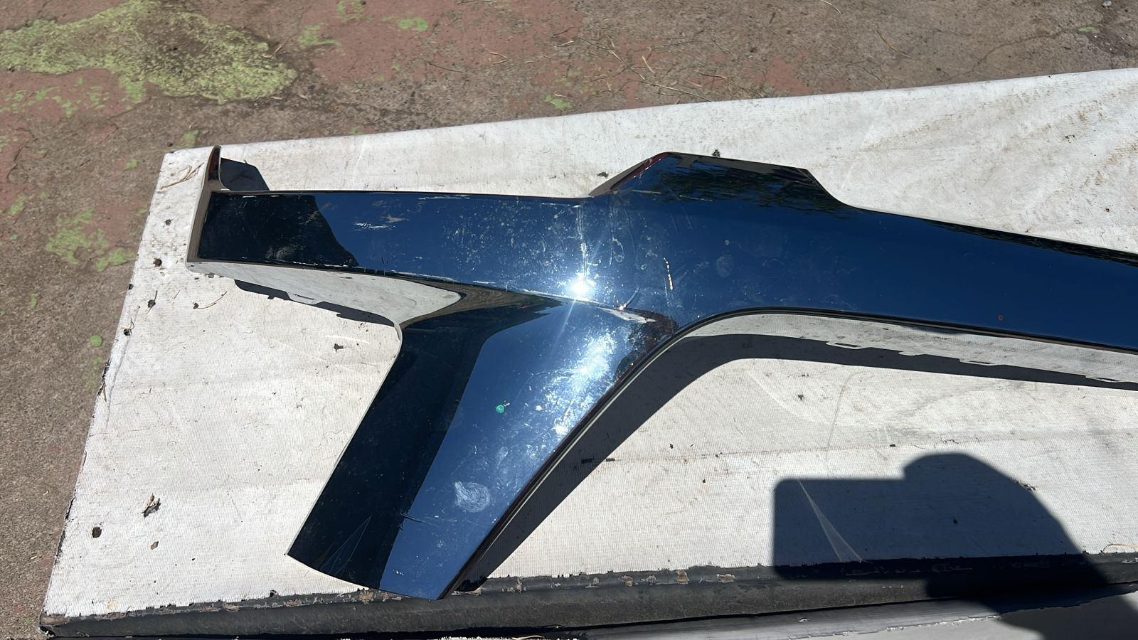 BISEL DERECHO MASCARA CHEVROLET COLORADO (24-26) - Imagen 2